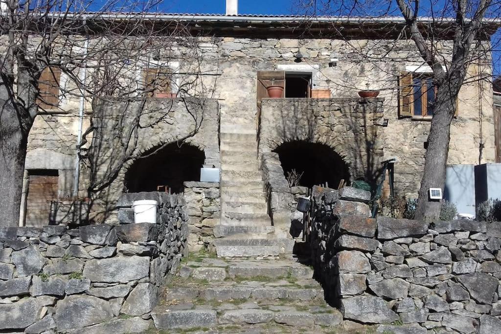 Maison De Caractère Au Coeur De La Corse Rurale Calacuccia
